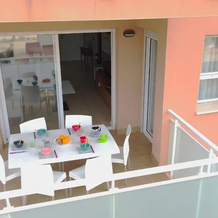 Coctel Apartment *